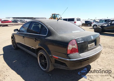 2002 Volkswagen Passat Glx z USA, uszkodzony, nr VIN WVWRH63B32P063300
